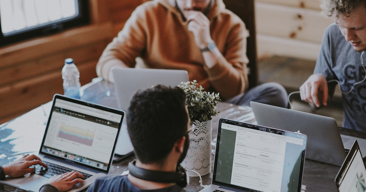 HRMOS採用 vs ジョブカン採用管理 vs 採用一括かんりくん 徹底比較【2026年版】── 中小企業のクラウド採用管理（ATS）、どれを選べばいいのか